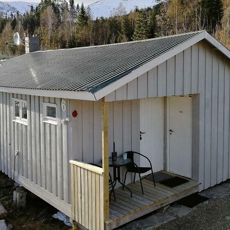 Smordal Hytteutleie Og Camping Hotell Nordfjordeid Exteriör bild