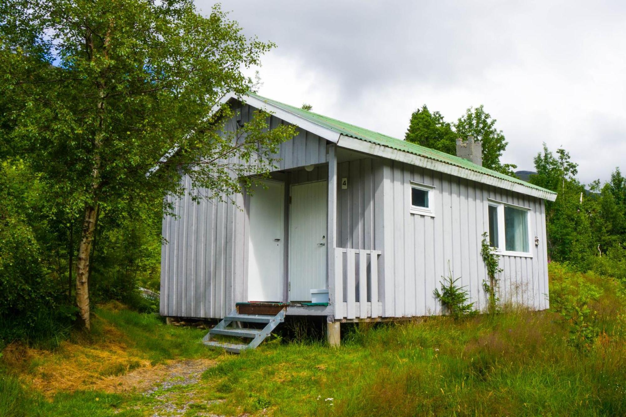 Smordal Hytteutleie Og Camping Hotell Nordfjordeid Exteriör bild
